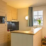 Pierre & Premium De La Hotel apartamentowy 4*