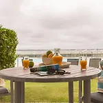 Pierre & Premium De La
