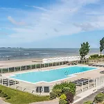 Pierre & Premium De La Hotel apartamentowy 4*