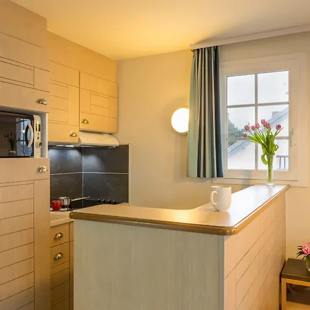 Pierre & Premium De La Apartmanhotel 4*