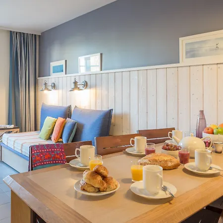 Hotel apartamentowy Pierre & Premium De La 4*