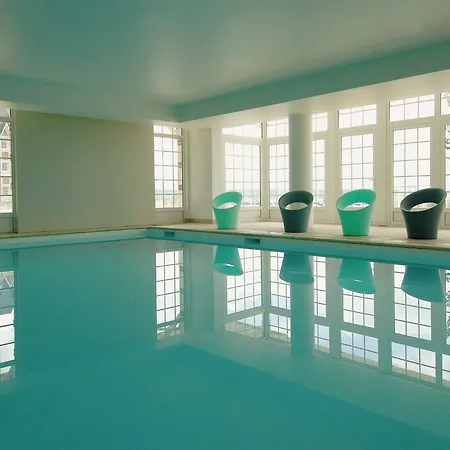 Aparthotel Pierre & Premium De La