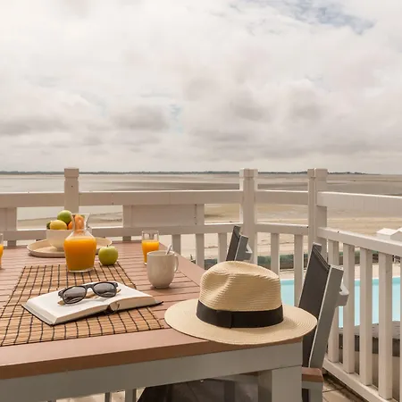 Pierre & Premium De La Aparthotel