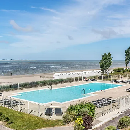 Pierre & Premium De La Hotel apartamentowy 4*