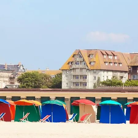 Pierre & Premium De La Aparthotel